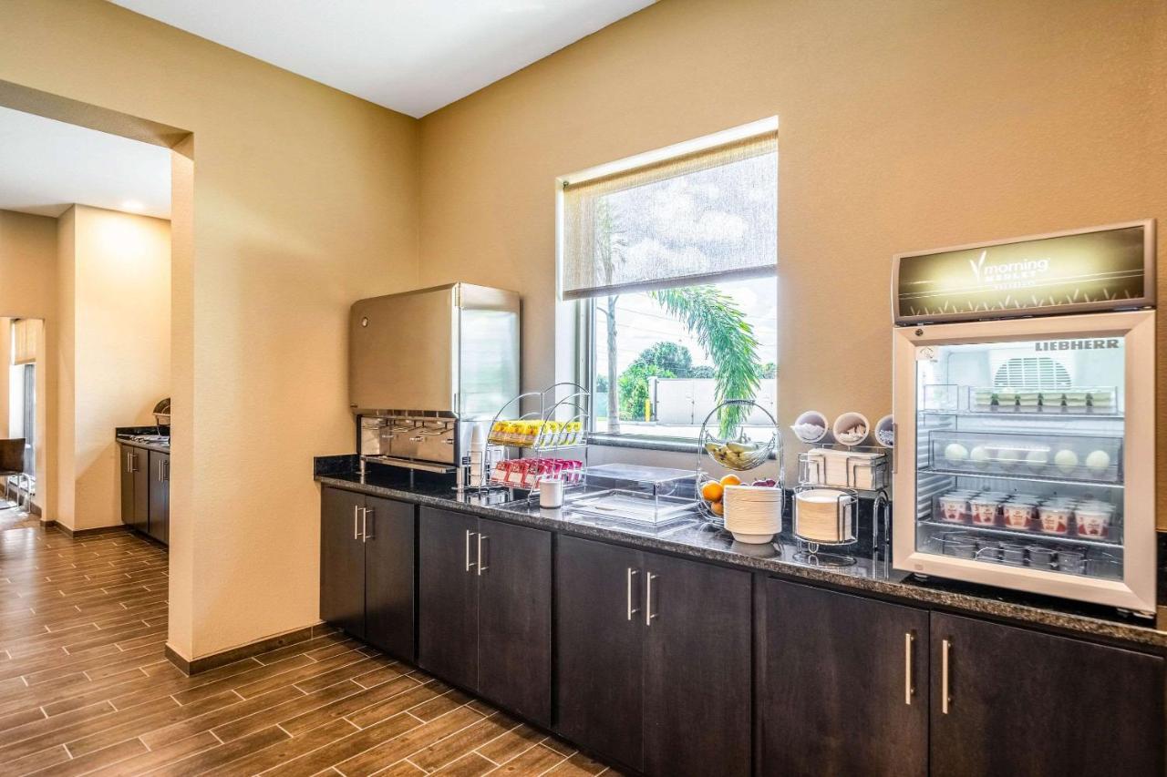 Mainstay Suites Sarasota I-75 Fruitville Zewnętrze zdjęcie